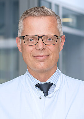 Prof. Dr. med. Marc Thill Prof. Dr. med. Marc Thill Ihr Ansprechpartner